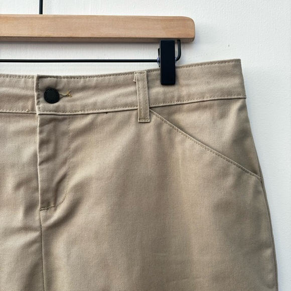 Vintage Genuine Dickies Women’s Khaki Mini Skirt Size 10 Minimalist Y2K - Picture 3 of 10